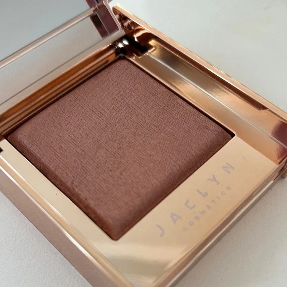 Jaclyn highlighter - Picture 1 of 4